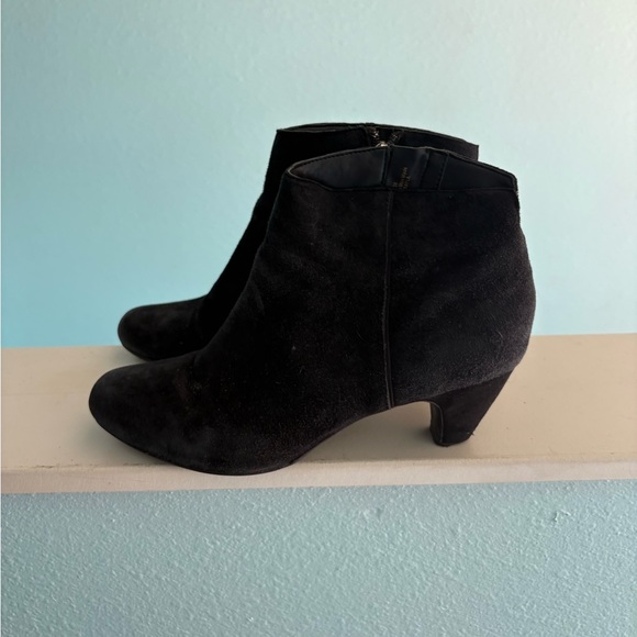 Sam Edelman Black Suede Ankle Booties - Picture 1 of 4